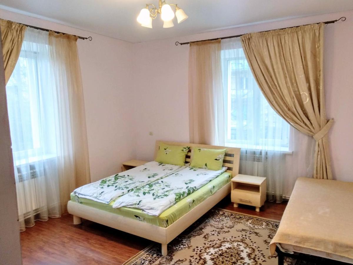 Двокімнатна Квартира В Ценрі Міста На Ерусалимці Поруч З Фонтаном Рошен Vinnitsa Eksteriør bilde